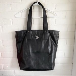 Lululemon Mantra Tote